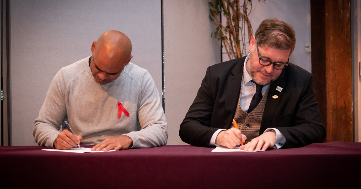 Marvin Rees and Bertrand Audoin Signing Bristol Mayor Marvin Rees and Bertrand Audoin (IAPAC) signing the Fast Track Cities Paris Declaration
