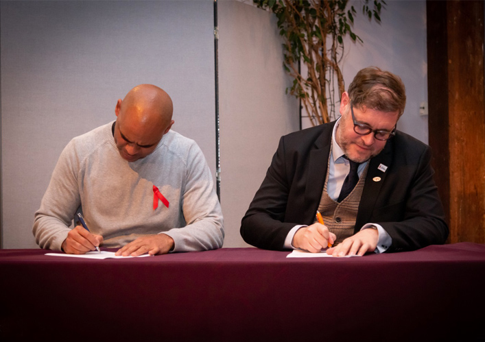Marvin Rees and Bertrand Audoin Signing Bristol Mayor Marvin Rees and Bertrand Audoin (IAPAC) signing the Fast Track Cities Paris Declaration